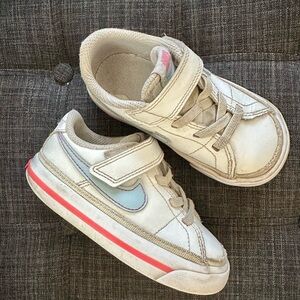 Girls size 7 toddler Nike Court Legacy Sneakers pink & light blue